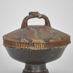 [Lekanis with lid]